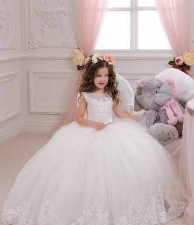 Shop Ivory Ball Gown Bateau Neck Chapel Train Sleeveless Flower Girl Dress Montreal
