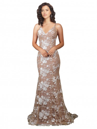 Shop Fishtail Shaped V-Neck Embroidered Foral Lace Wedding Dress Montreal